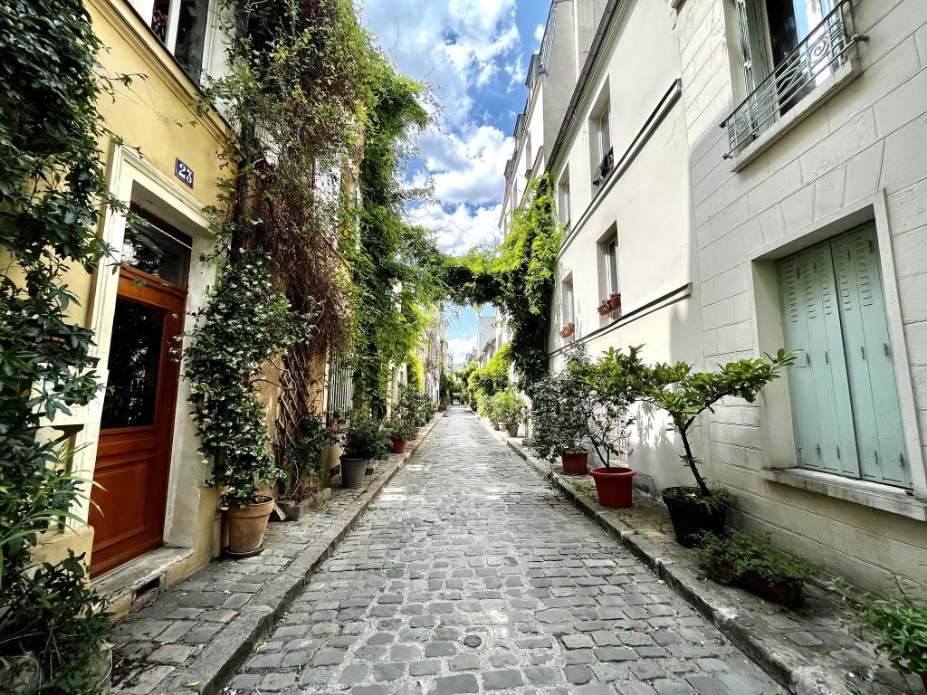 rue-de-thermoplye-parizs-utca